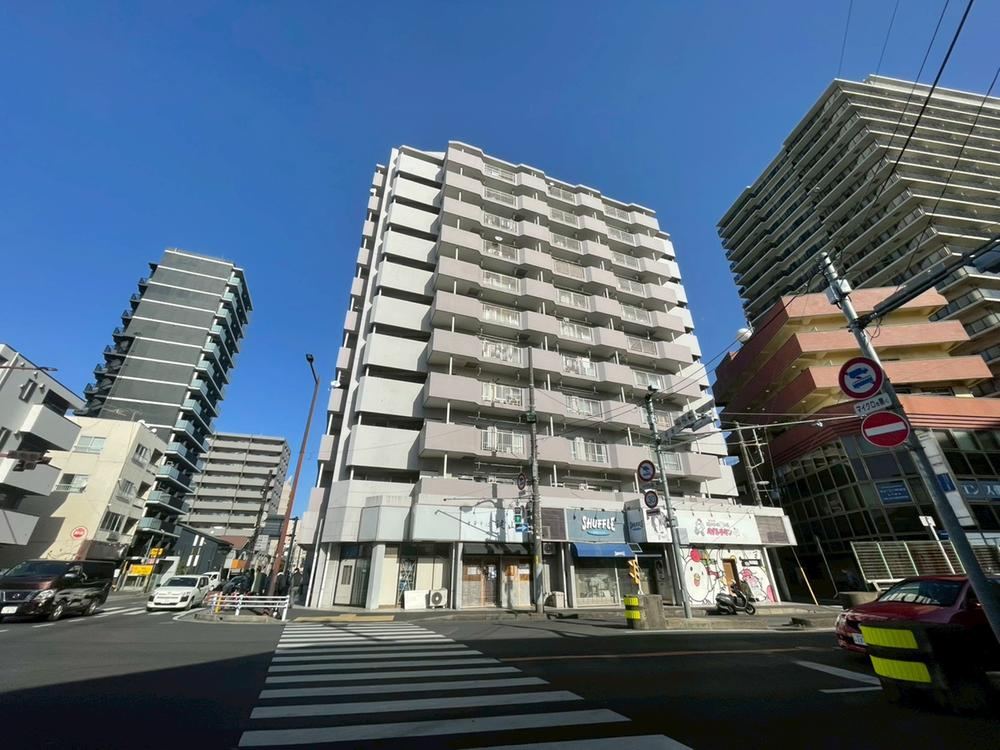 2LDK apartment in Matsudo, Chiba - Photo 1