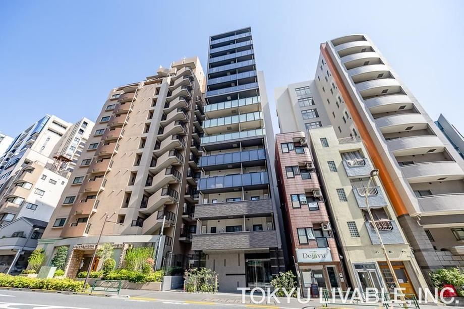 1LDK+S apartment in Shinagawa Ward, Tokyo - Photo 1