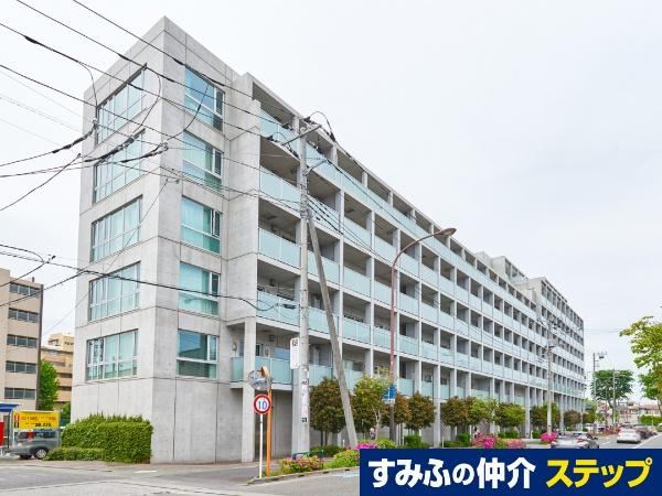 3LDK apartment in Chofu, Tokyo - Photo 1
