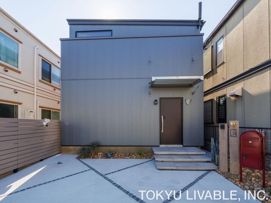 3LDK house in Suginami Ward, Tokyo - Photo 1