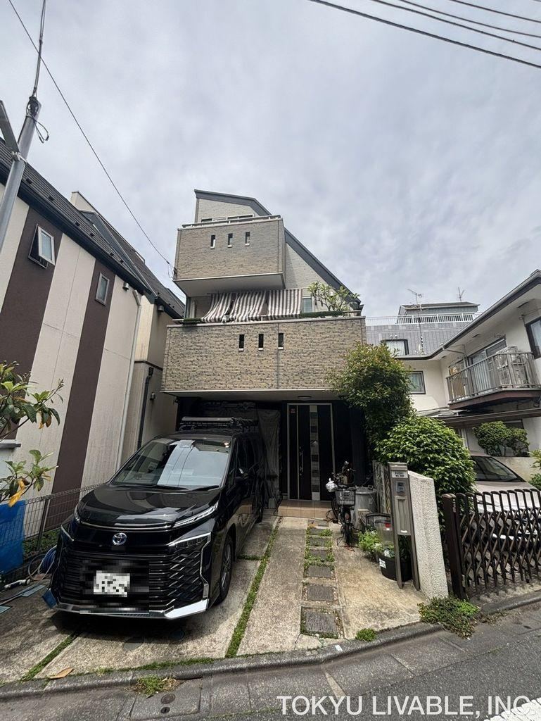 3LDK house in Itabashi Ward, Tokyo - Photo 1