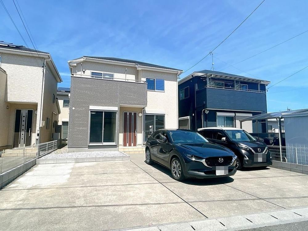 4LDK house in Ogaki, Gifu - Photo 1