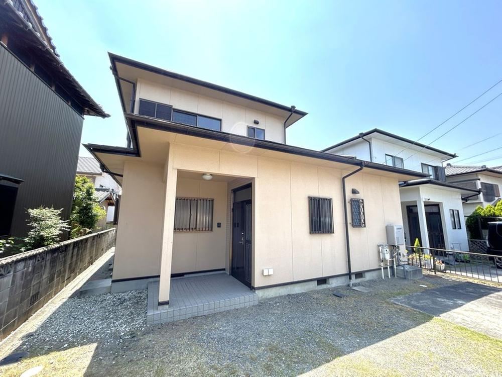 5LDK house in Yokkaichi, Mie - Photo 1
