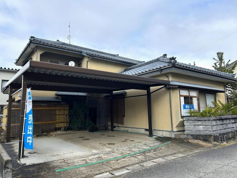 6LDK house in Gosen, Niigata - Photo 1