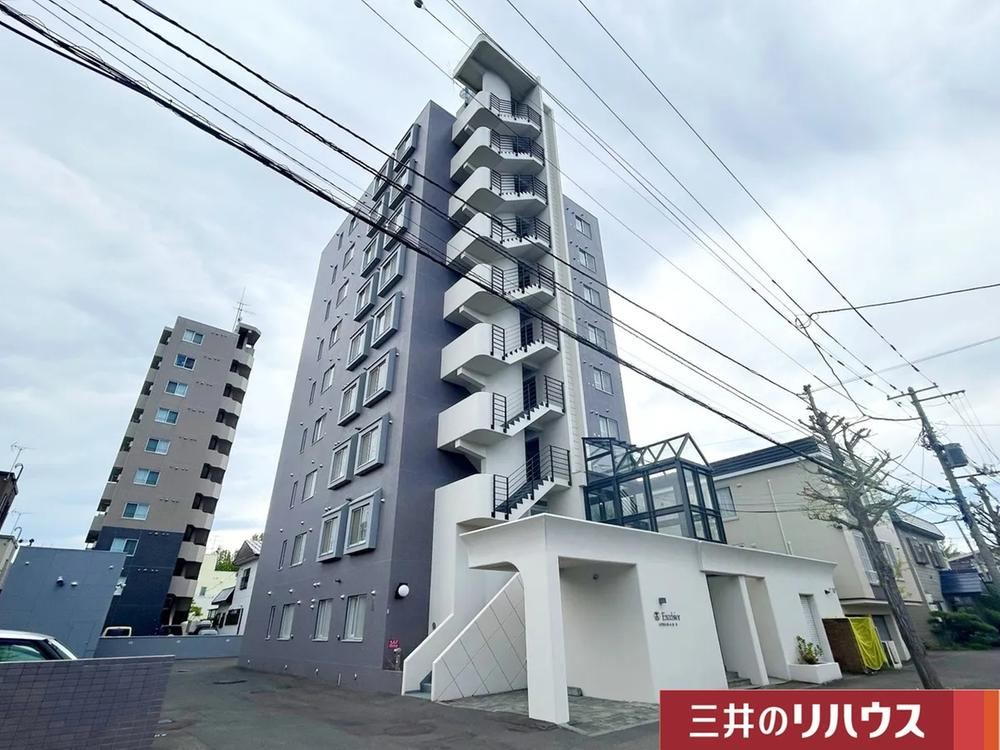 3LDK apartment in Kita Ward, Sapporo, Hokkaido - Photo 1