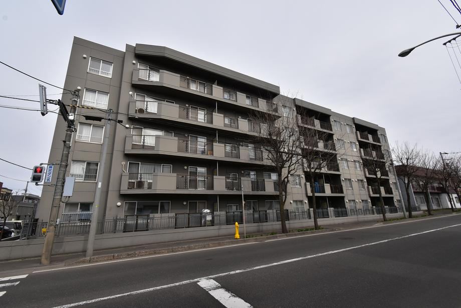 4LDK apartment in Toyohira Ward, Sapporo, Hokkaido - Photo 1