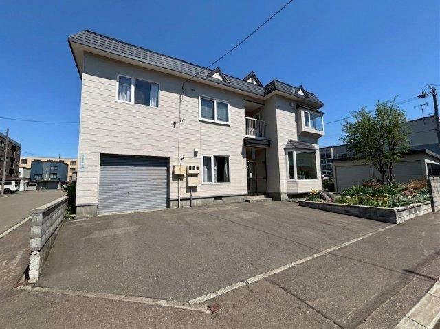 4LDK house in Nishi Ward, Sapporo, Hokkaido - Photo 1