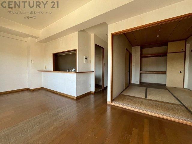 3LDK apartment in Kawanishi, Hyogo - Photo 1