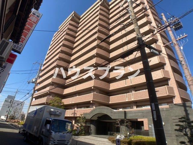 2LDK+S apartment in Neyagawa, Osaka - Photo 1