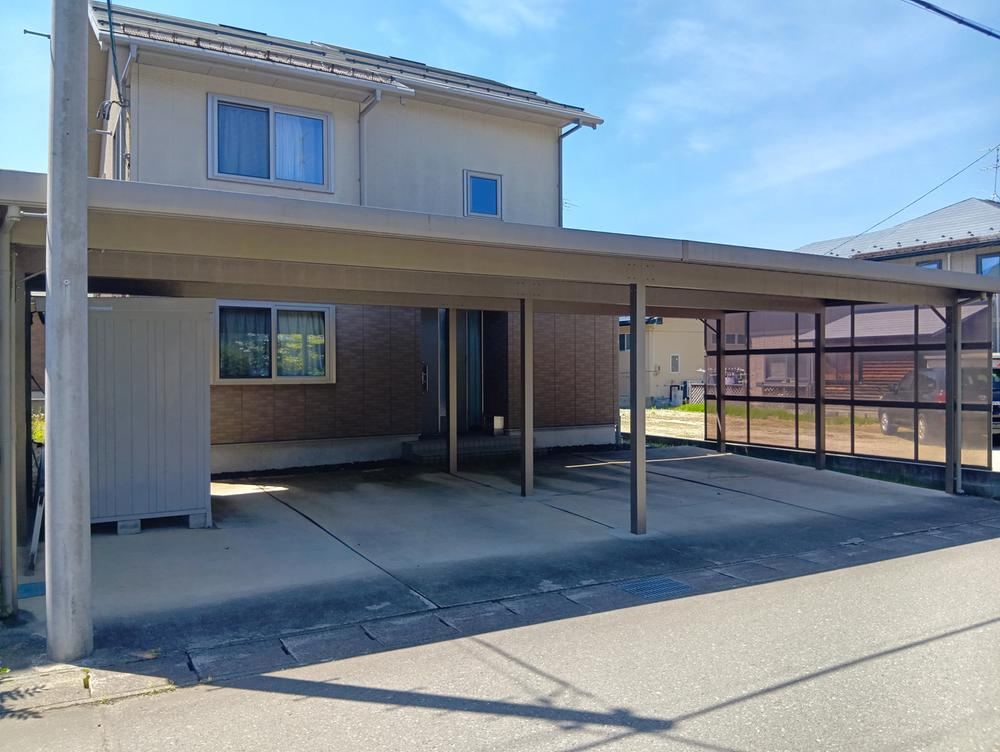 4LDK house in Higashine, Yamagata - Photo 1