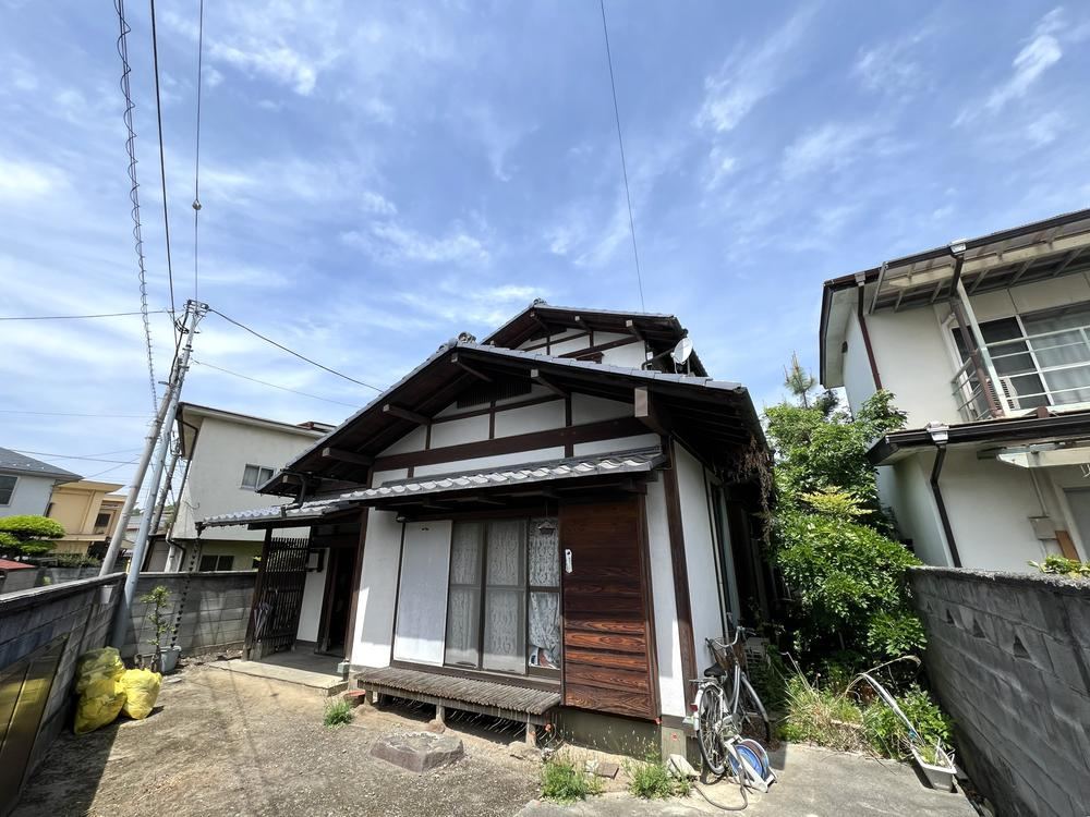6DK+S house in Kofu, Yamanashi - Photo 1