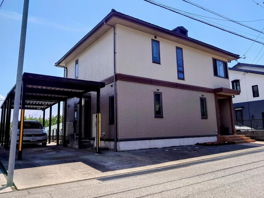 5LDK house in Tsubata, Kahoku District, Ishikawa - Photo 1