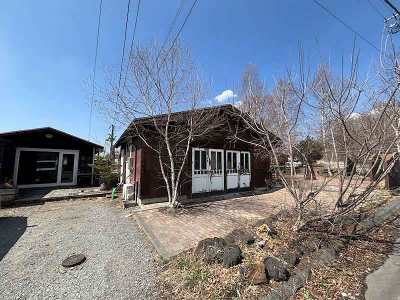 1LDK house in Karuizawa, Kitasaku District, Nagano - Photo 1