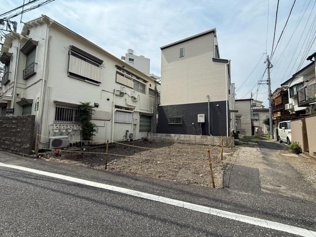 42 m² land in Shinjuku Ward, Tokyo - Photo 1