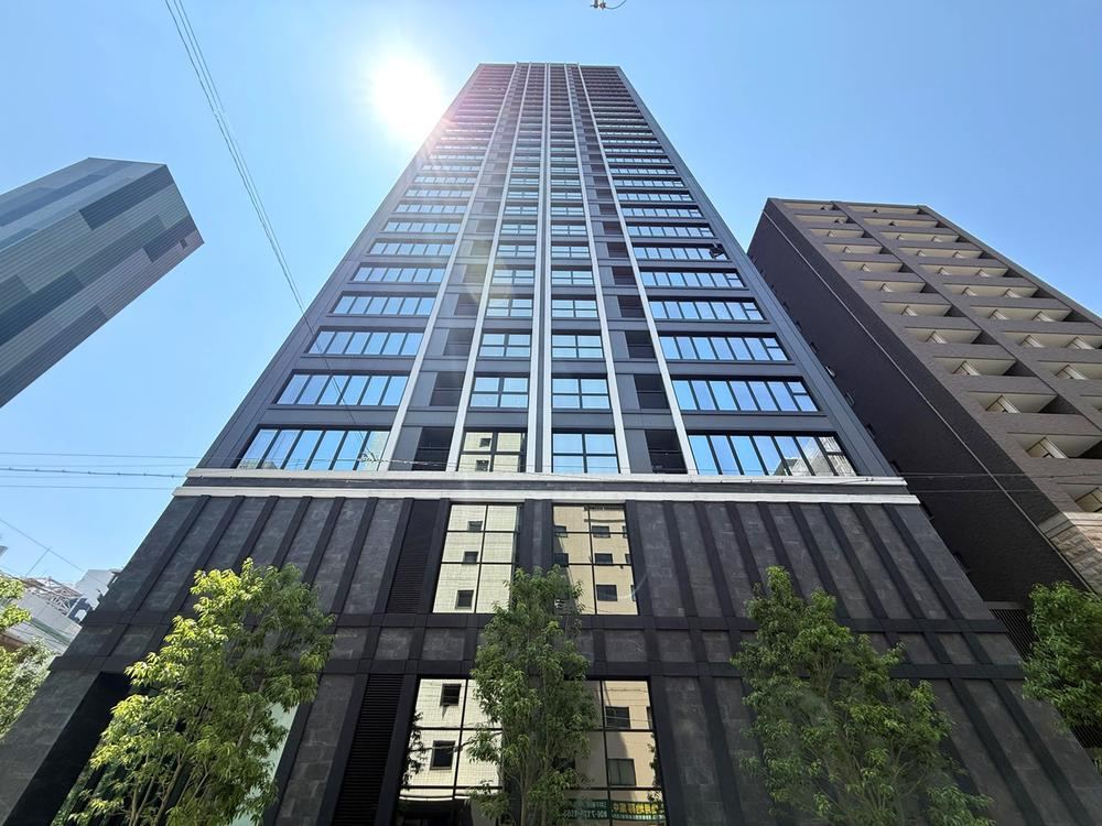 3LDK apartment in Chuo Ward, Osaka - Photo 1