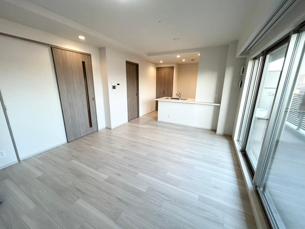 3LDK apartment in Taisho Ward, Osaka - Photo 1