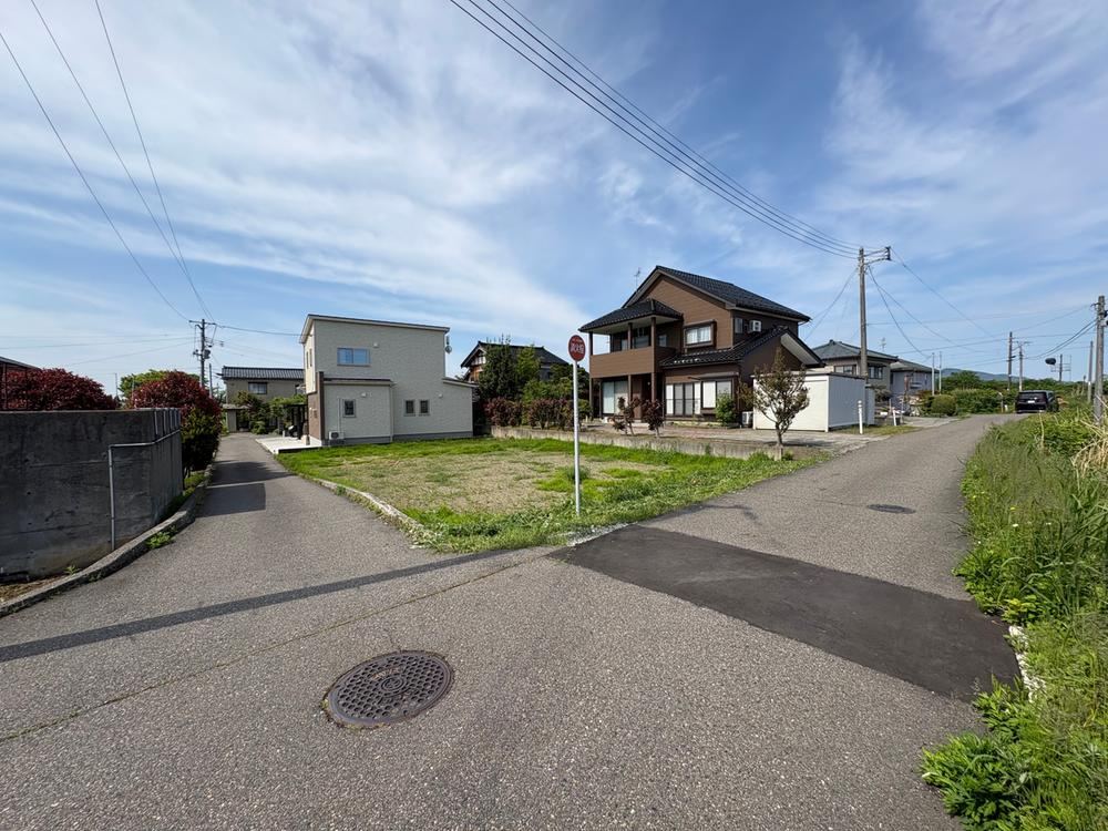 234 m² land in Nishikan Ward, Niigata - Photo 1