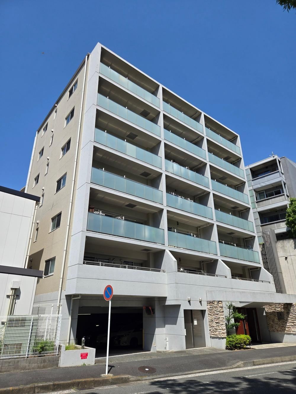 1LDK apartment in Naka Ward, Yokohama, Kanagawa - Photo 1