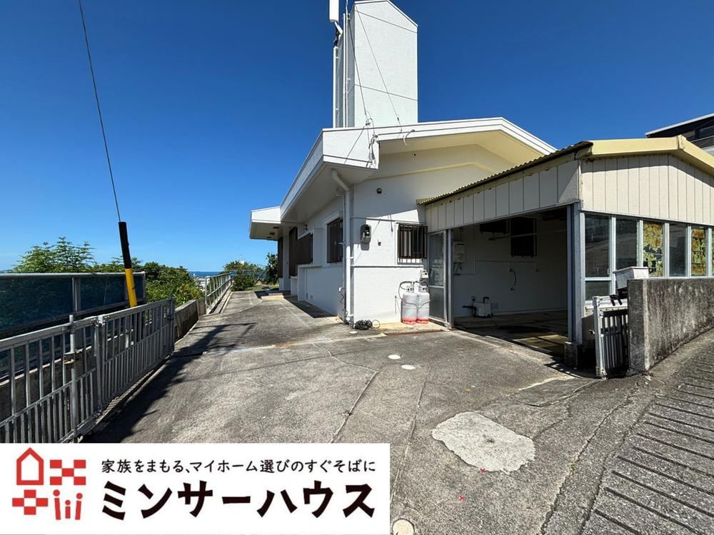 4LDK house in Nanjo, Okinawa - Photo 1