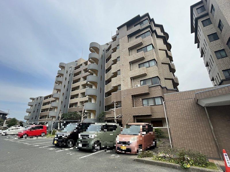 4LDK apartment in Yahatahigashi Ward, Kitakyushu, Fukuoka - Photo 1