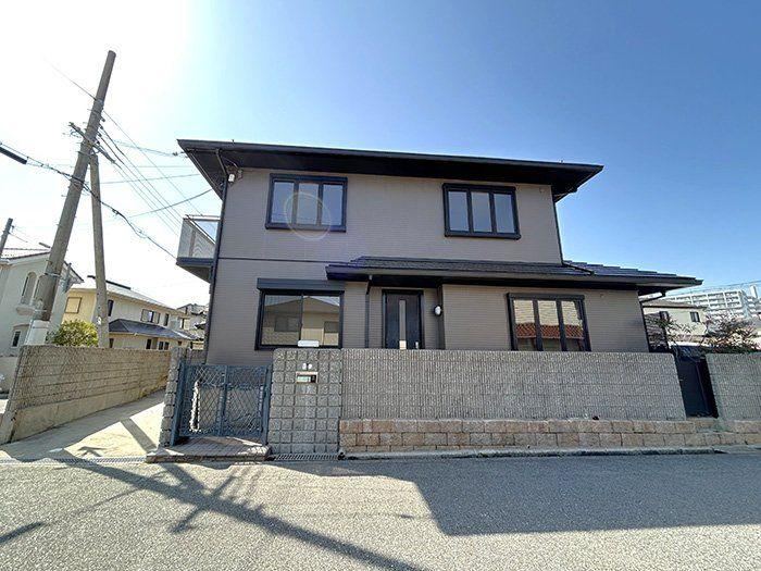 4LDK house in Takarazuka, Hyogo - Photo 1
