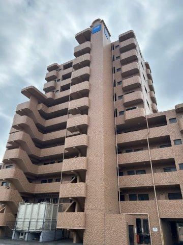 2LDK+S apartment in Matsuyama, Ehime - Photo 1