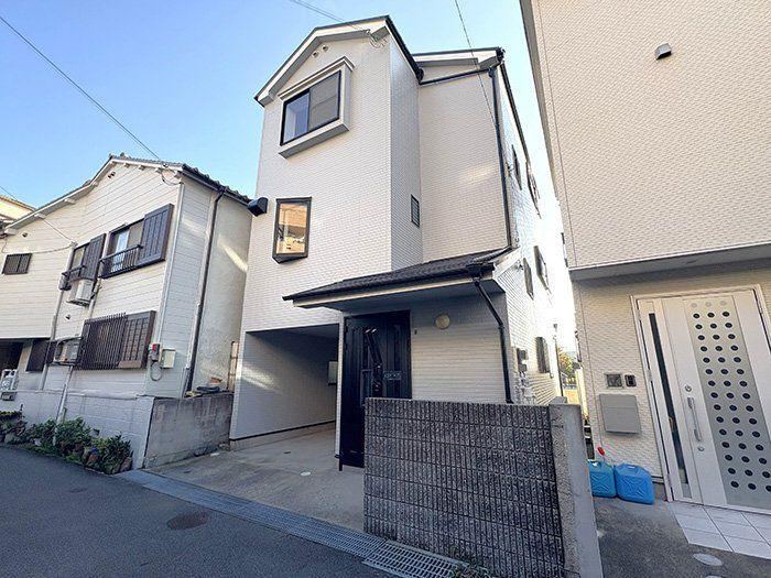 4LDK house in Tarumi Ward, Kobe, Hyogo - Photo 1