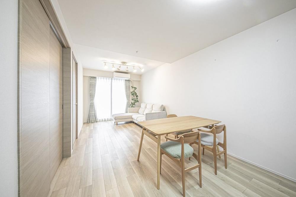 3LDK apartment in Toyonaka, Osaka - Photo 1