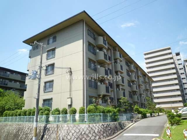 3LDK apartment in Suita, Osaka - Photo 1