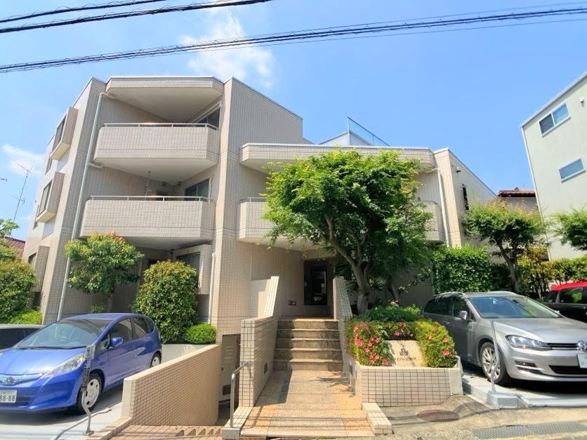 2LDK+S apartment in Miyamae Ward, Kawasaki, Kanagawa - Photo 1