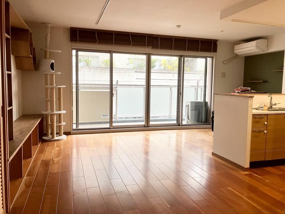 4LDK apartment in Ikeda, Osaka - Photo 1