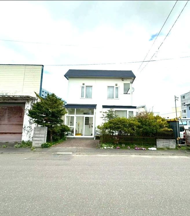 3LDK house in Chitose, Hokkaido - Photo 1