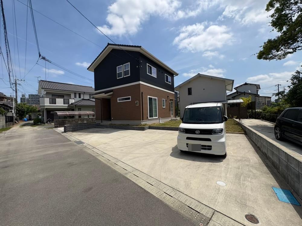 3LDK house in Kurume, Fukuoka - Photo 1