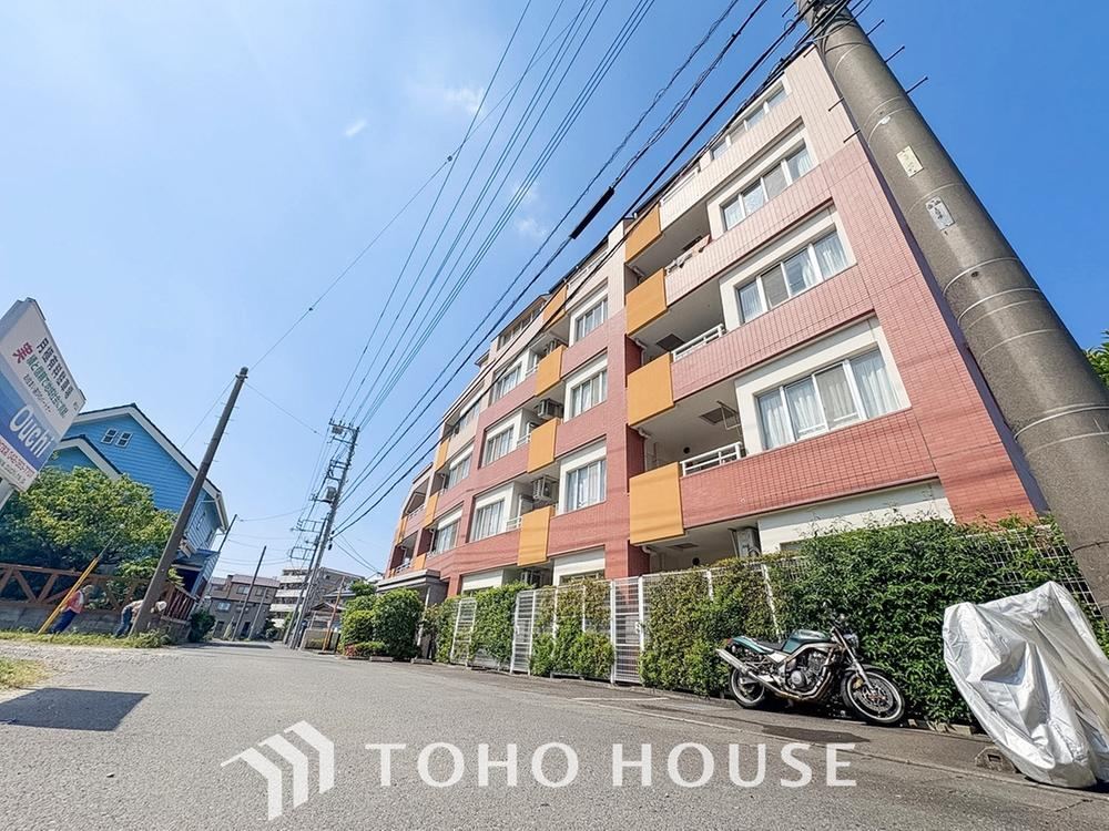 3LDK apartment in Fuchu, Tokyo - Photo 1