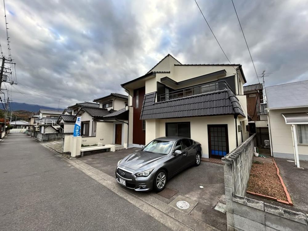 4LDK house in Niihama, Ehime - Photo 1