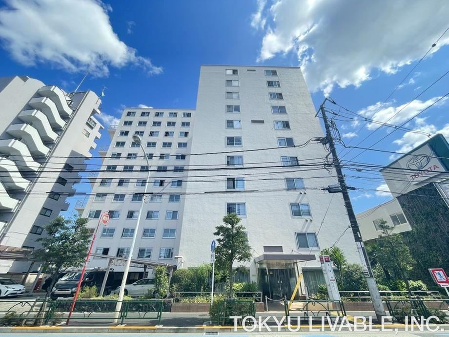 2LDK apartment in Nakano Ward, Tokyo - Photo 1