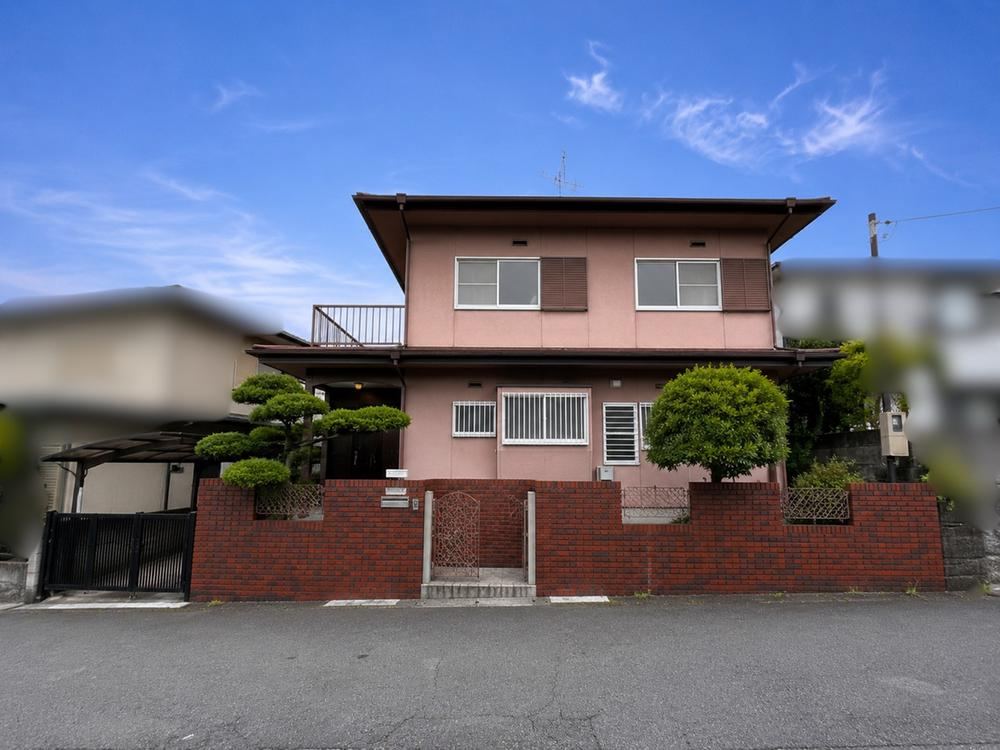 7DK house in Kawachinagano, Osaka - Photo 1