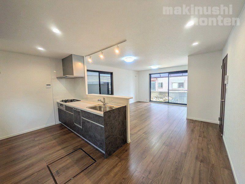 4LDK+S house in Fujiidera, Osaka - Photo 1