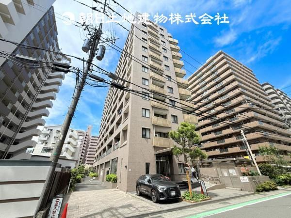 2DK apartment in Ebina, Kanagawa - Photo 1