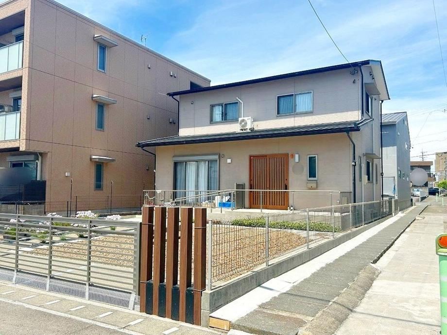 2LDK house in Inazawa, Aichi - Photo 1