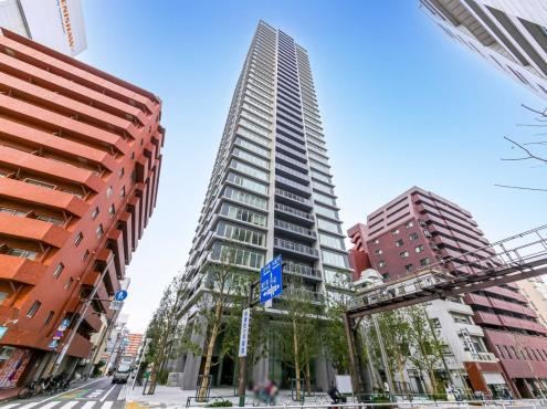 3LDK apartment in Shinjuku Ward, Tokyo - Photo 1