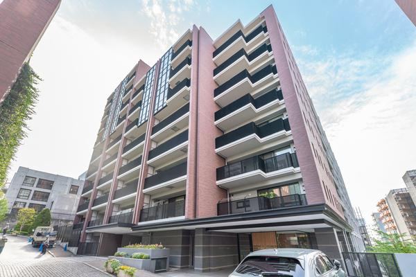 3LDK apartment in Nishi Ward, Yokohama, Kanagawa - Photo 1