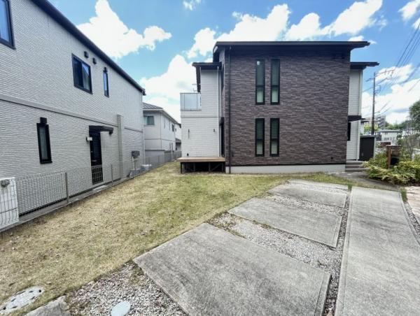 4LDK+S house in Toyota, Aichi - Photo 1