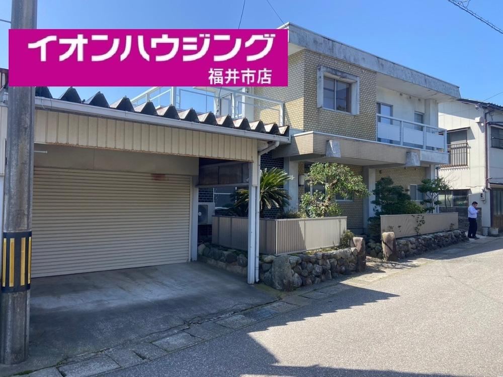 6LDK house in Sakai, Fukui - Photo 1