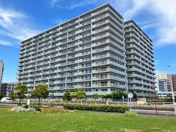 2LDK apartment in Chuo Ward, Chiba - Photo 1