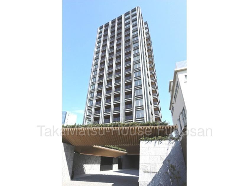 2LDK apartment in Chiyoda Ward, Tokyo - Photo 1
