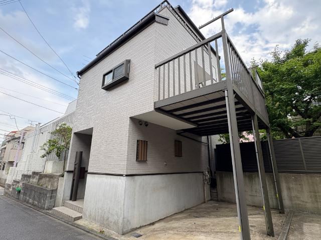 4DK house in Setagaya Ward, Tokyo - Photo 1