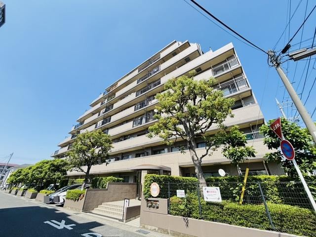 3LDK apartment in Kita Ward, Saitama - Photo 1