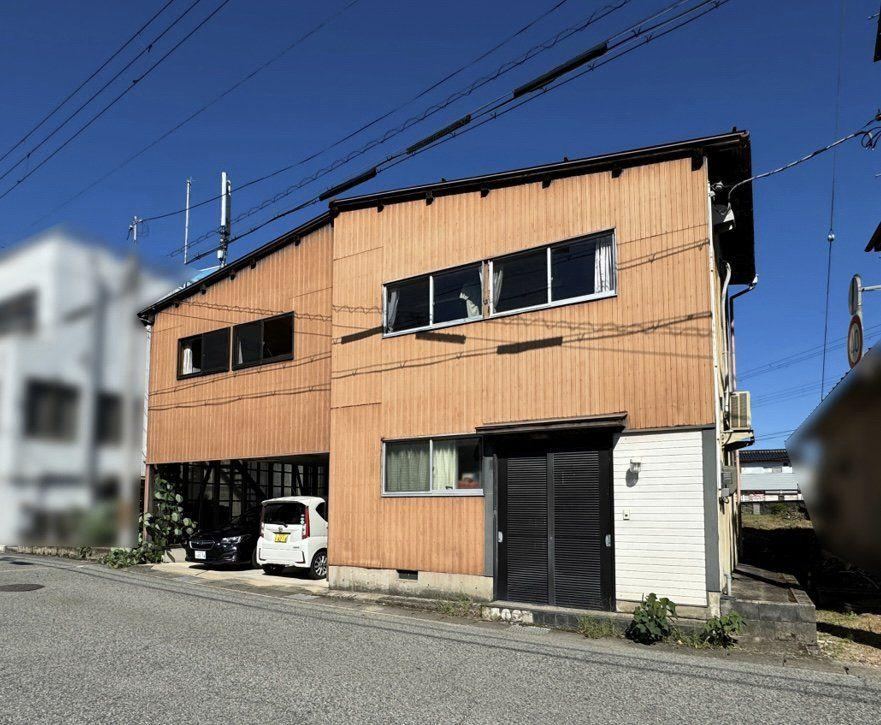 4LDK house in Toyooka, Hyogo - Photo 1