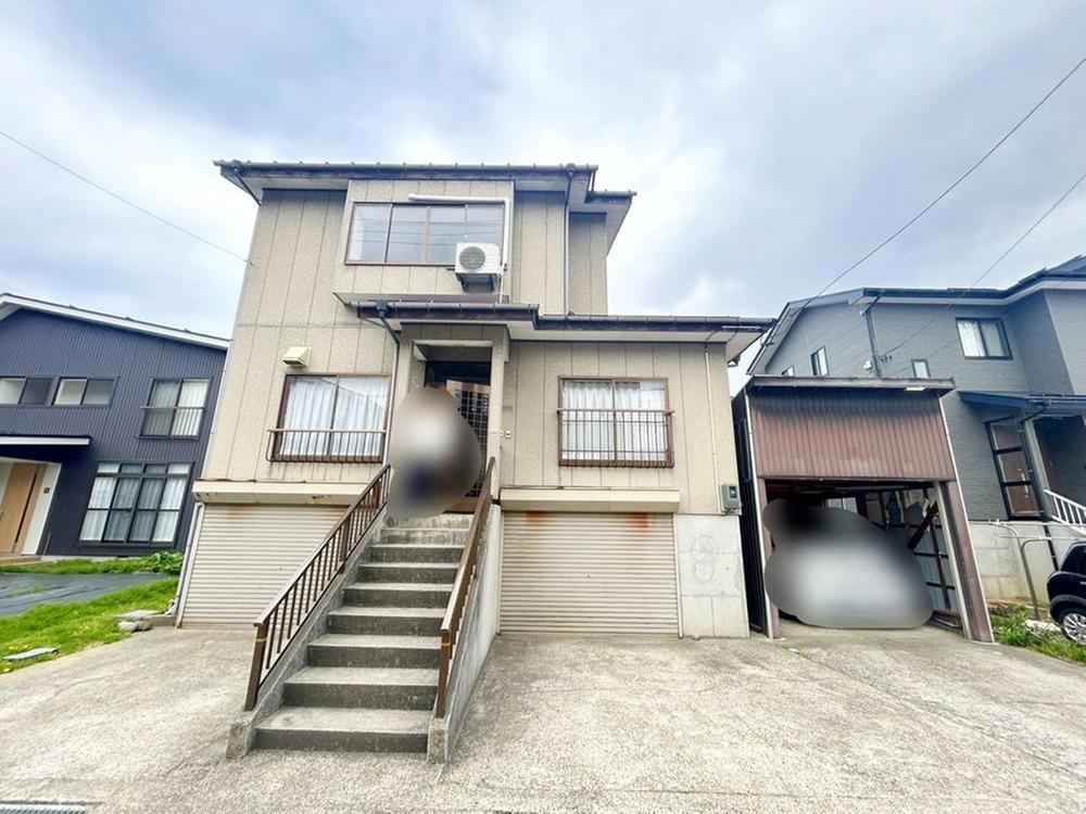 4LDK house in Joetsu, Niigata - Photo 1
